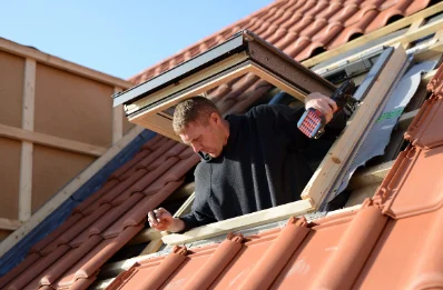 Pose de fenêtres de toit Velux à Gizay